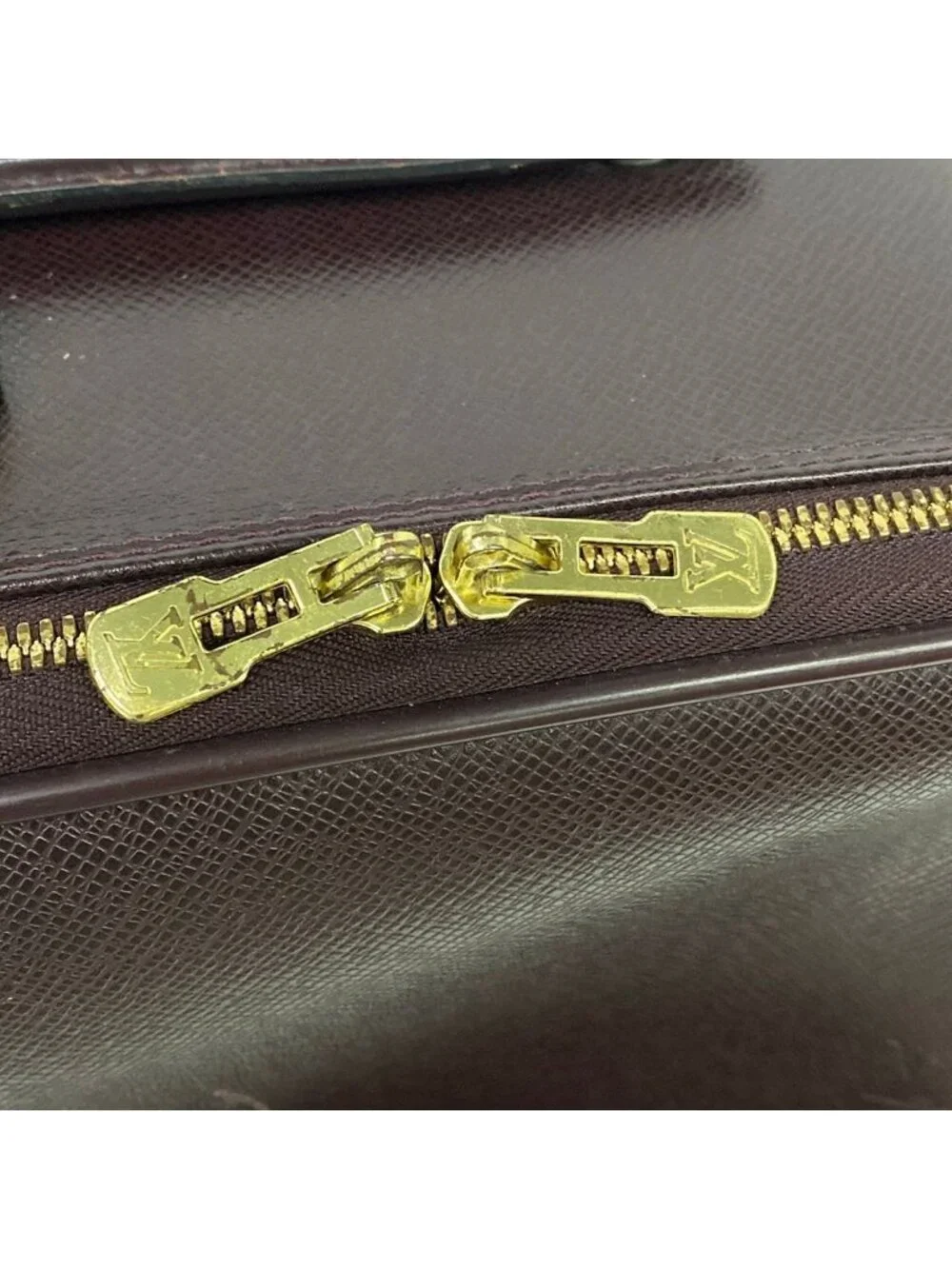 Louis Vuitton Travel Bag Taiga Pegase 60 Acajou Leather